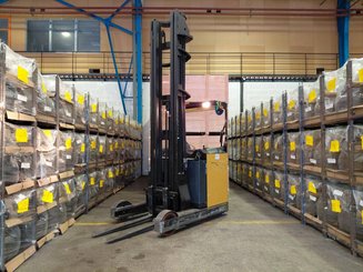 Carrelli retrattili Hyster HYR2.0 - 1