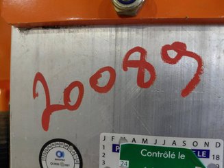 Navicella a gruppo di sollevamento verticale JLG TOUCANDUO