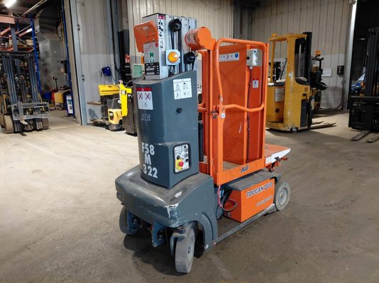 Navicella a gruppo di sollevamento verticale JLG TOUCANDUO - 1