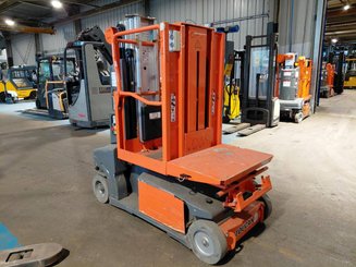Navicella a gruppo di sollevamento verticale JLG TOUCANDUO