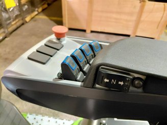 Carrello elevatore frontale a 3 ruote Hangcha XC3-20i (CPDS20-XCY2G-SI) - 9