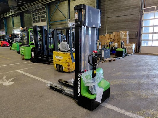 Stoccatori guida in accompagnamento Hangcha CDD15-A2MC2-ISZ - 1