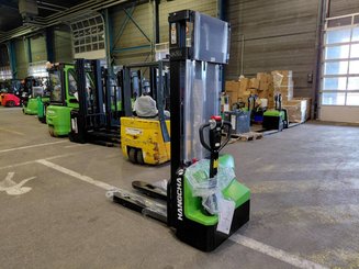 Stoccatori guida in accompagnamento Hangcha CDD15-A2MC2-ISZ