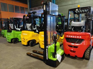 Stoccatori guida in accompagnamento Hangcha CDD15-A2MC2-ISZ