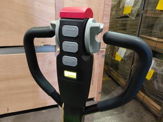 Stoccatori guida in accompagnamento Hangcha CDD15-A2MC2-ISZ