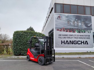 Carrello elevatore frontale a 4 ruote Hangcha XF25D-2 (CPCD25-X2H7F1)