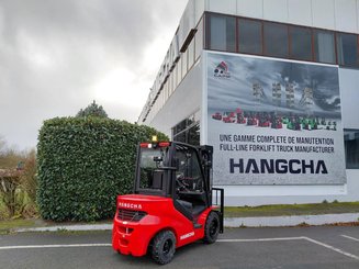 Carrello elevatore frontale a 4 ruote Hangcha XF30D-2