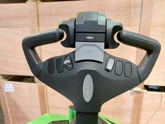 Stoccatori con piattaforma Hangcha CDD16-XT1S-SiL