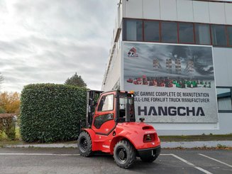 Carrelli elevatori fuoristrada Hangcha TT30-4 (CPCD30-XW98C-RT4)