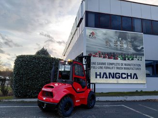 Carrelli elevatori fuoristrada Hangcha TT30-4 (CPCD30-XW98C-RT4)