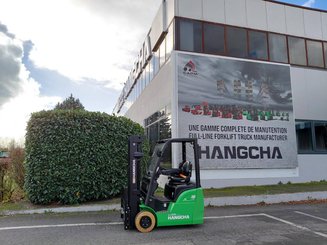 Carrello elevatore frontale a 3 ruote Hangcha XC3-18i