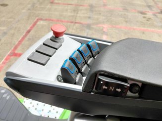 Carrello elevatore frontale a 3 ruote Hangcha XC3-18i