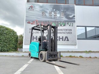 Carrello elevatore frontale a 4 ruote Hyster J2.50XM