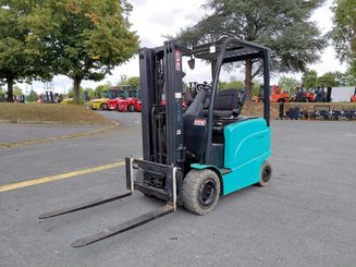 Carrello elevatore frontale a 4 ruote Hyster J2.50XM