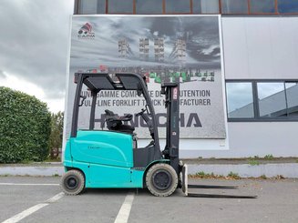 Carrello elevatore frontale a 4 ruote Hyster J2.50XM