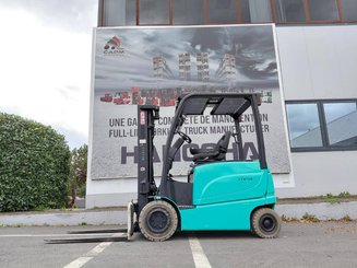 Carrello elevatore frontale a 4 ruote Hyster J2.50XM