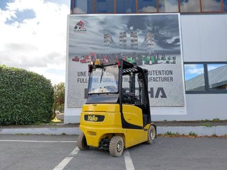 Carrello elevatore frontale a 4 ruote Yale ERP25VL