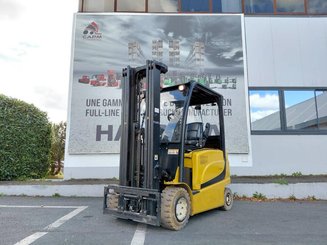 Carrello elevatore frontale a 4 ruote Yale ERP25VL