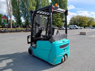 Carrello elevatore frontale a 3 ruote Hyster J160XNT