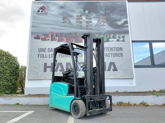 Carrello elevatore frontale a 3 ruote Hyster J160XNT