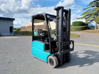 Carrello elevatore frontale a 3 ruote Hyster J160XNT