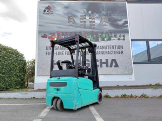Carrello elevatore frontale a 3 ruote Hyster J160XNT