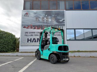 Carrello elevatore frontale a 4 ruote Yale GDP25VX