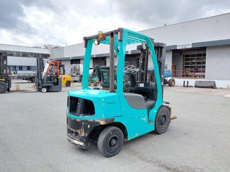 Carrello elevatore frontale a 4 ruote Yale GDP25VX