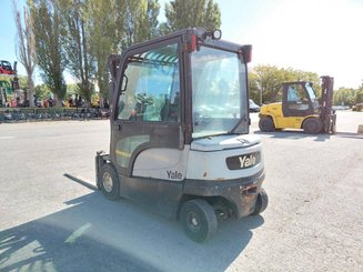 Carrello elevatore frontale a 4 ruote Yale ERP30VL