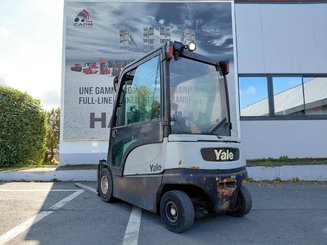 Carrello elevatore frontale a 4 ruote Yale ERP30VL