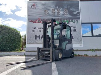 Carrello elevatore frontale a 4 ruote Yale ERP30VL