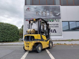 Carrello elevatore frontale a 4 ruote Yale GLP25VX