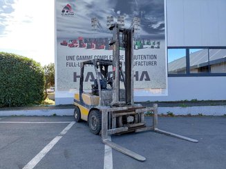Carrello elevatore frontale a 4 ruote Yale GDP35VX