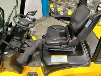 Carrelli elevatori elettrici Hangcha XE30i (CPD30-XEY2HA-SI)