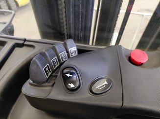 Carrelli retrattili Yale MR14