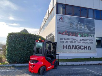 Carrello elevatore frontale a 4 ruote Hangcha XF25D-2 (CPCD25-X2H7F1)