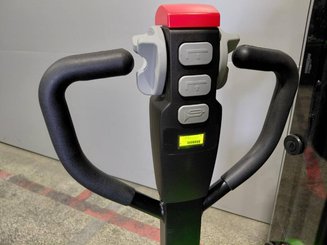 Stoccatori guida in accompagnamento Hangcha CDD15-A2MC2-ISZ