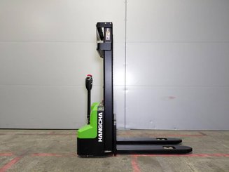 Stoccatori guida in accompagnamento Hangcha CDD15-A2MC2-ISZ