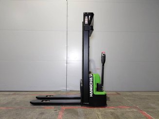 Stoccatori guida in accompagnamento Hangcha CDD15-A2MC2-ISZ