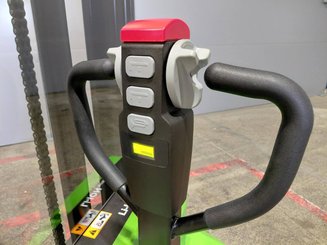 Stoccatori guida in accompagnamento Hangcha CDD15-A2MC2-ISZ