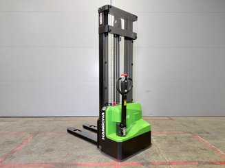 Stoccatori guida in accompagnamento Hangcha CDD15-A2MC2-ISZ