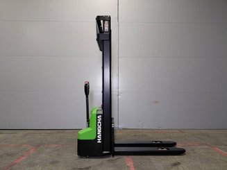 Stoccatori guida in accompagnamento Hangcha CDD15-A2MC2-ISZ