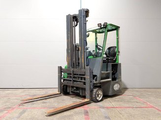 Carrelli multidirezionali Combilift COMBI CB2500