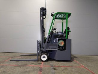 Carrelli multidirezionali Combilift COMBI CB2500