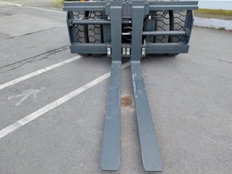 Carrello elevatore frontale a 4 ruote Kalmar DCG160-12T